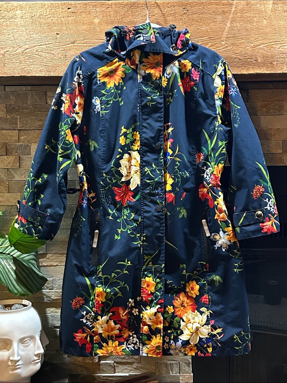 ETAGE vibrants floral raincoat- tie not included